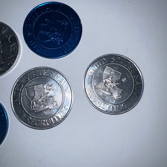 1979 NEW ORLEANS U.S. NAVY ADVENTURE RECRUITING TOKEN COINs Set Of 5 - Picture 2 of 7